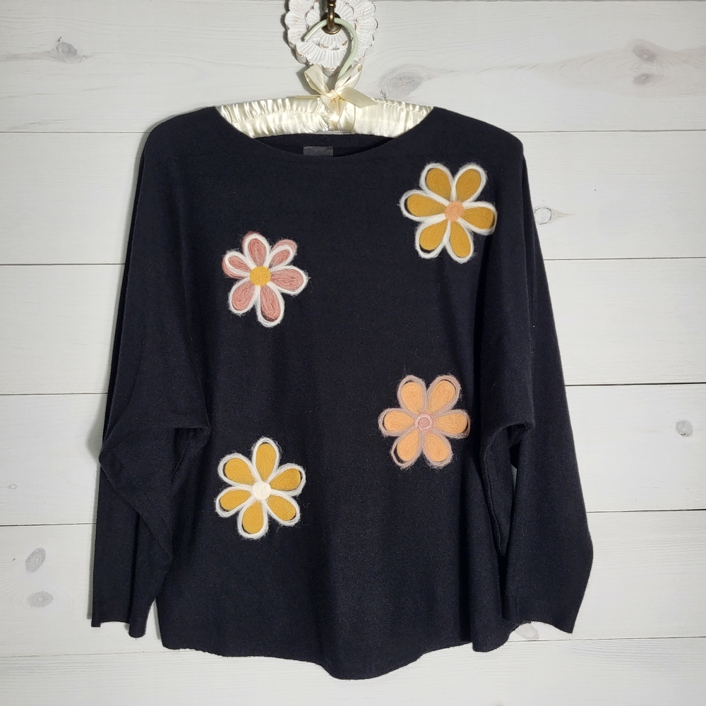 Aaeda Women's Floral Sweater Appliqué Oversized Retro Spring BOHO